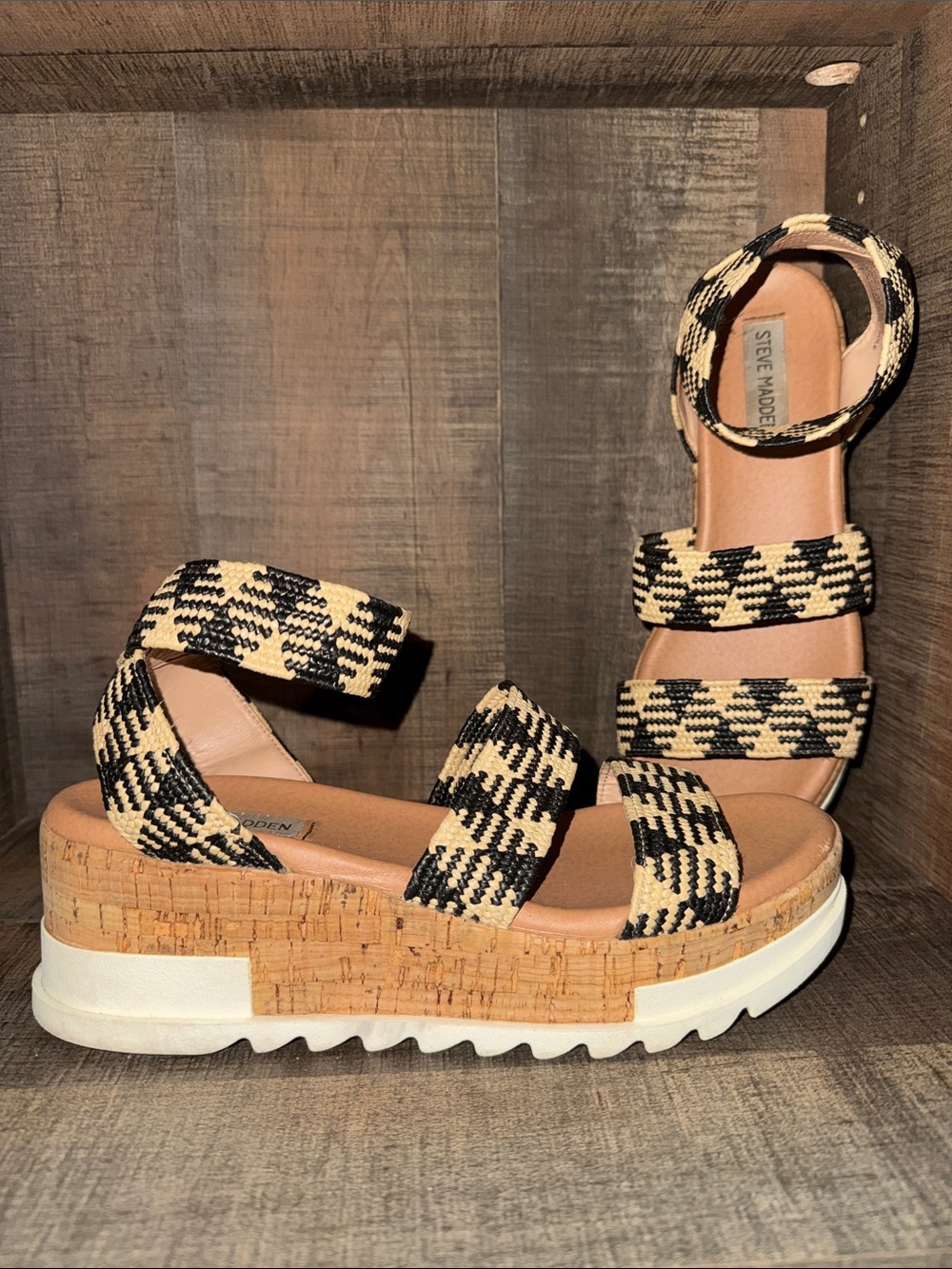 Steve Madden Black and Natural Woven Cork Platform Sandals-size 8